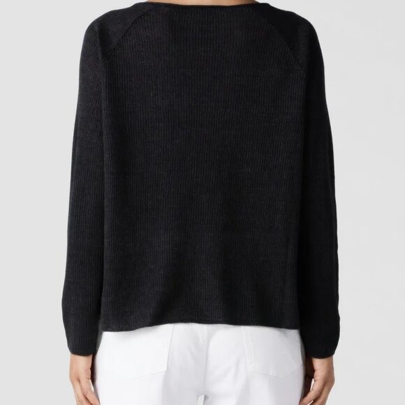 NWT EILEEN FISHER Organic Linen Délavé Bateau Neck Top XS Black Flare Sleeves 2 - Picture 2 of 9